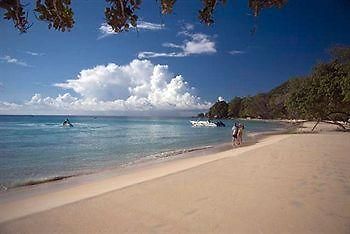 Bord Mer Villa Mahe Island Ngoại thất bức ảnh