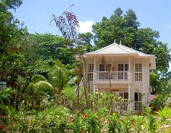 Bord Mer Villa Mahe Island Ngoại thất bức ảnh