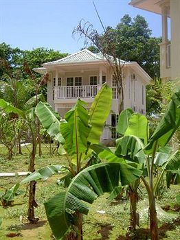 Bord Mer Villa Mahe Island Ngoại thất bức ảnh